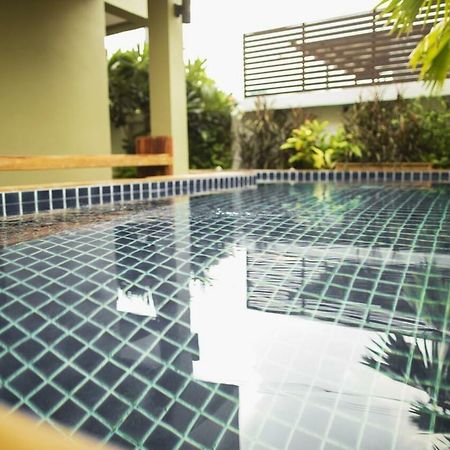 The Suvarnabhumi Apartment Ban Bang Kaeo Yai Bagian luar foto